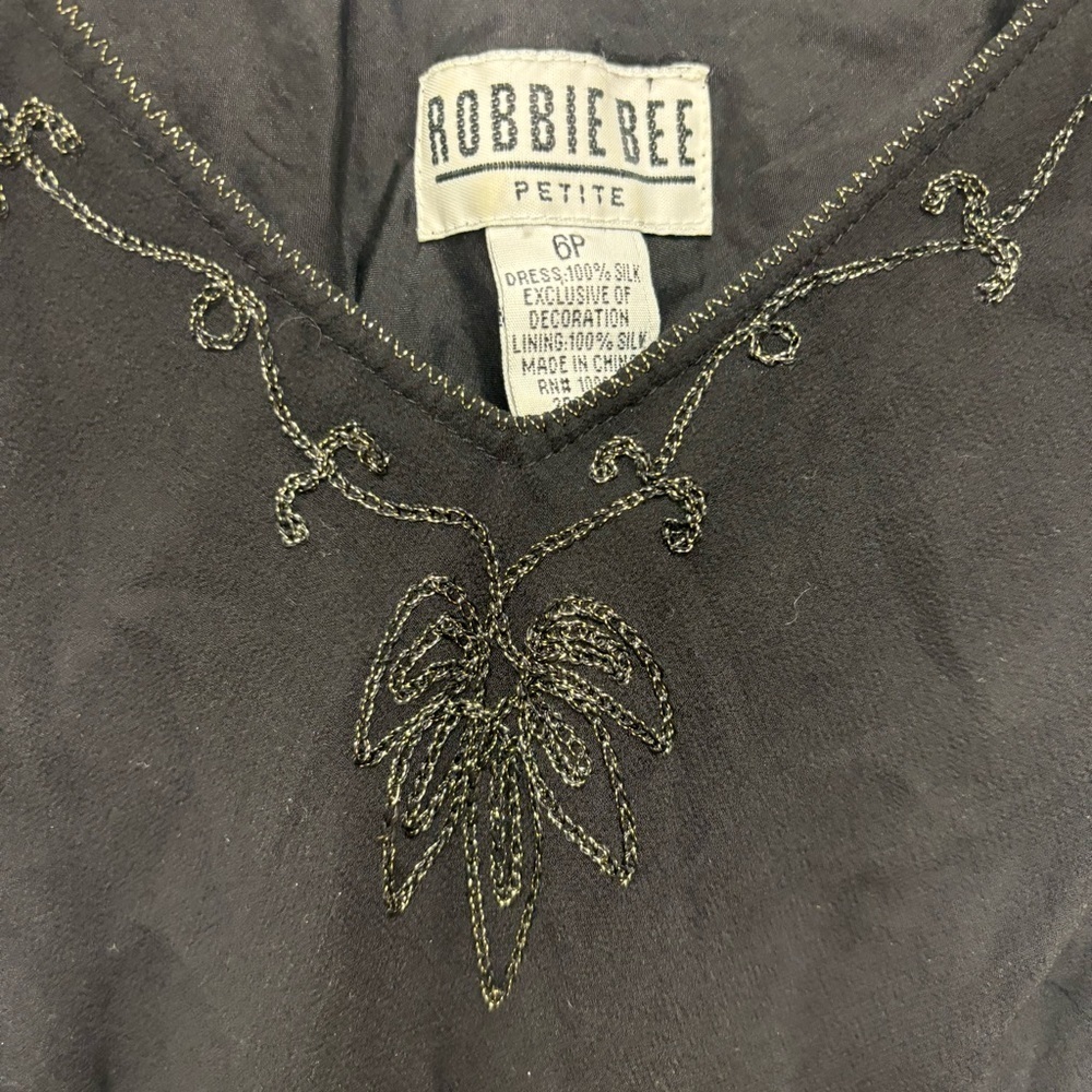 Robbie Bee Vintage 100% Silk Dress - Picture 3 of 12